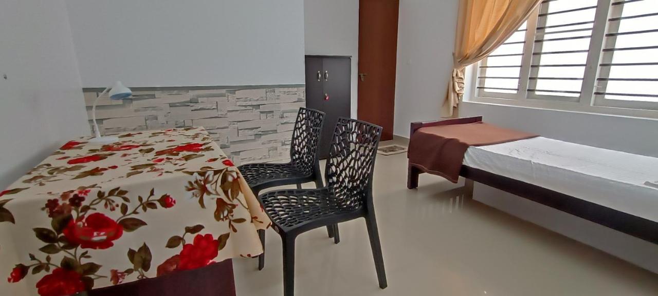 Prakriti Homestay Fortkochi Air Conditioned Rooms Exterior photo