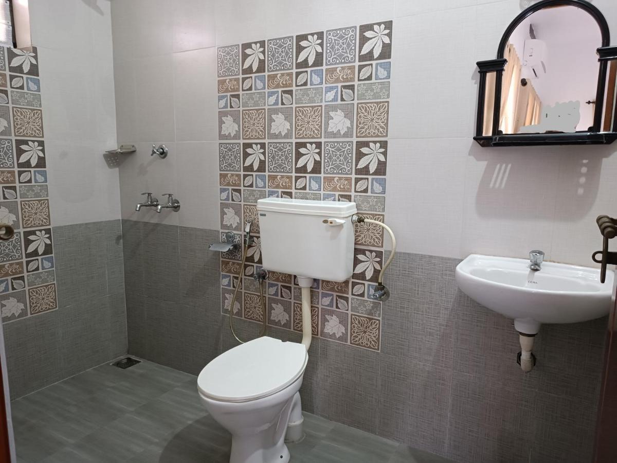 Prakriti Homestay Fortkochi Air Conditioned Rooms Exterior photo
